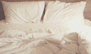 Naiset alkoivat odottaa lasta toinen toisensa jälkeen psykiatrisessa sairaalassa – lääkärit asensivat kameran selvittääkseen totuuden