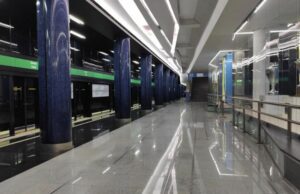 Mies auttoi synnytyksessä metrossa – eikä tiennyt, kuka nainen edes oli