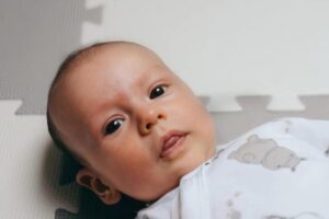 55-vuotiaana minusta tuli jälleen äiti, ja luulin, että aikuiset lapseni ilahtuisivat puolestani. Mutta onnittelujen sijaan he alkoivat tuomita minut – ja minun oli pakko opettaa heille tärkeä läksy…