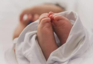 79-vuotias nainen tonki joka aamu roskiksia. Kaikki luulivat hänen etsivän ruokaa. Mutta totuus oli paljon pahempi kuin kukaan osasi kuvitella.