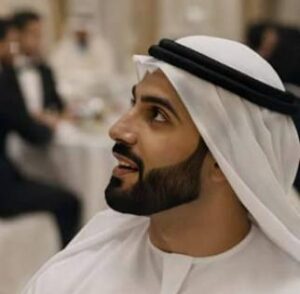 Sheikh loukkasi tarjoilijaa arabiaksi koko ravintolan edessä pitäen tätä tyhmänä tytönä, mutta tarjoilijan teot järkyttivät kaikkia läsnäolijoita, myös sheikkiä itseään 😱